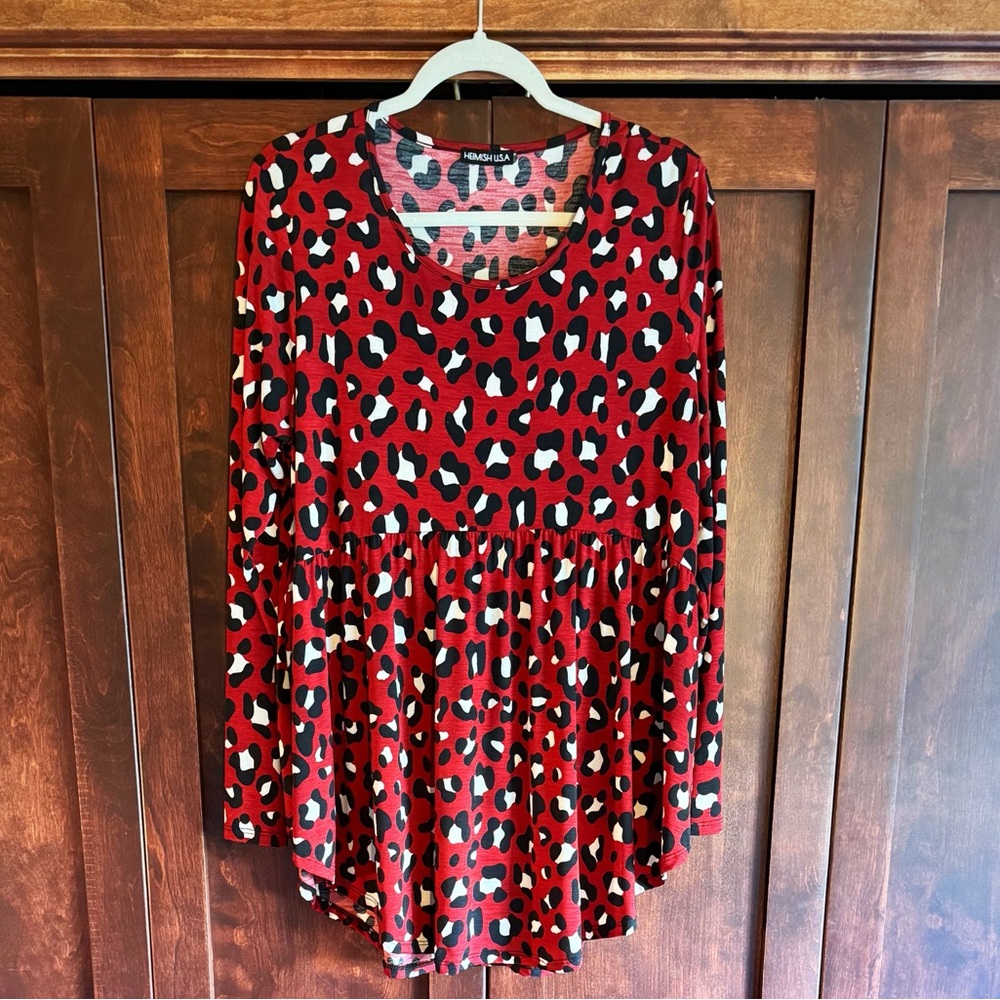 Chic Red Leopard Print Blouse